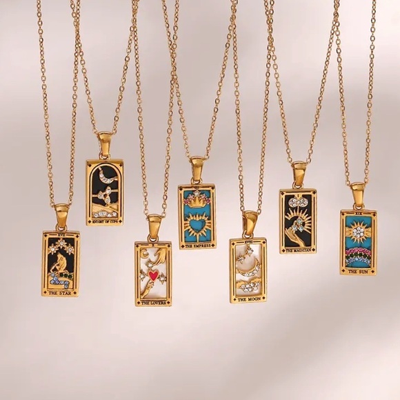 18k Gold Major Arcana Tarot Pendant Necklace - Picture 5 of 16